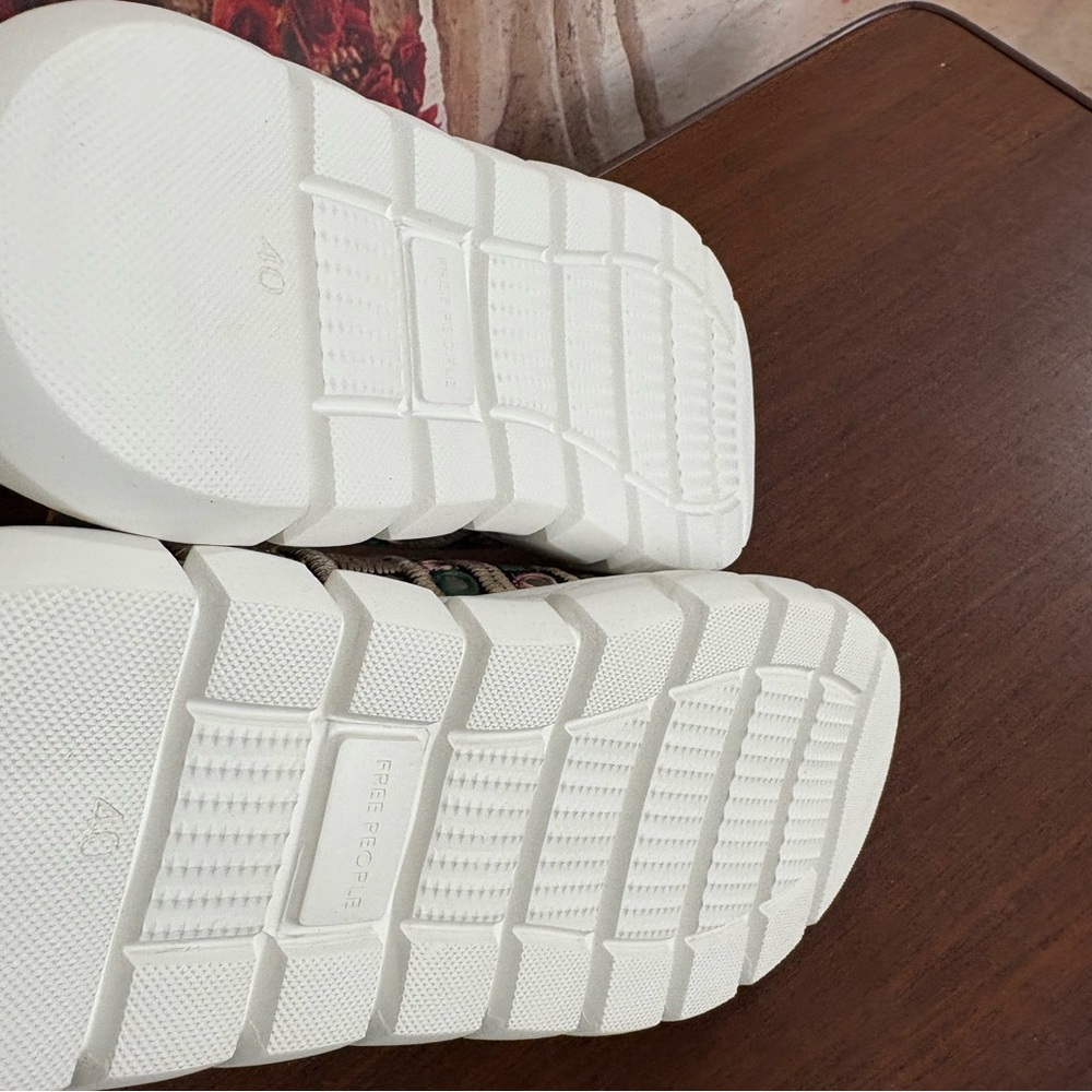 SOLD NEW Free People Catch me if You Can Sneakers - Picture 6 of 10